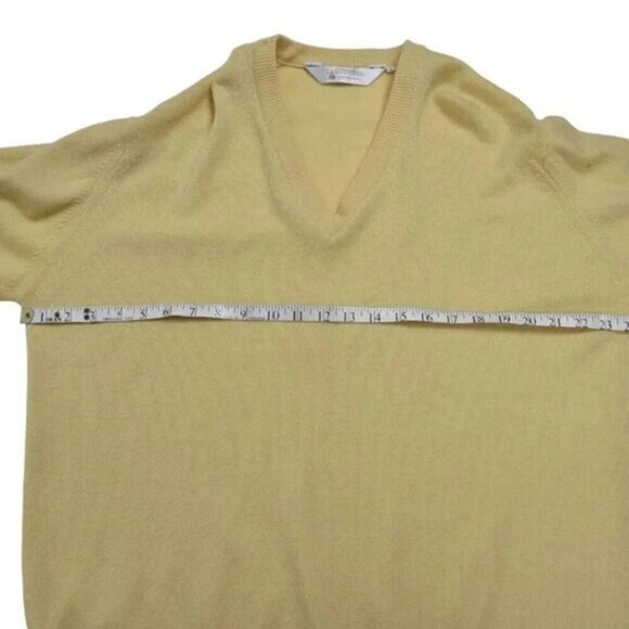 VIntage St. Bernard 100% Lambswool Yellow Sweater Long Sleeve Size Large - Picture 11 of 14